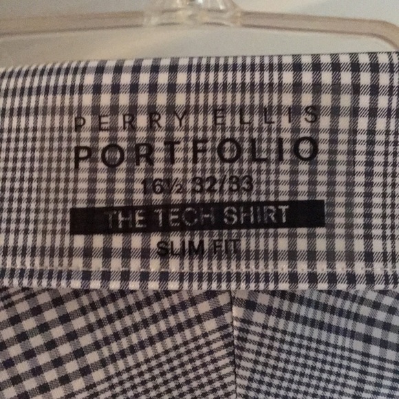 Button Down - Picture 5 of 5